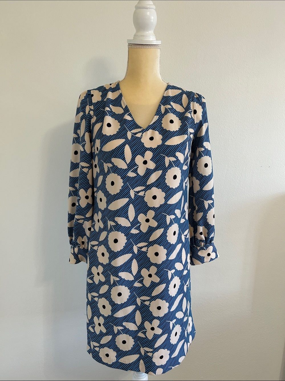 Ann Taylor Factory Blue Floral V-Neck Shift Dress